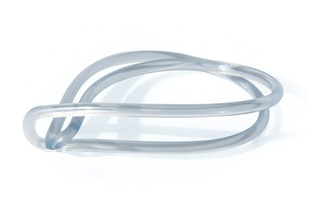 Porta badge in plastica con clip metallica